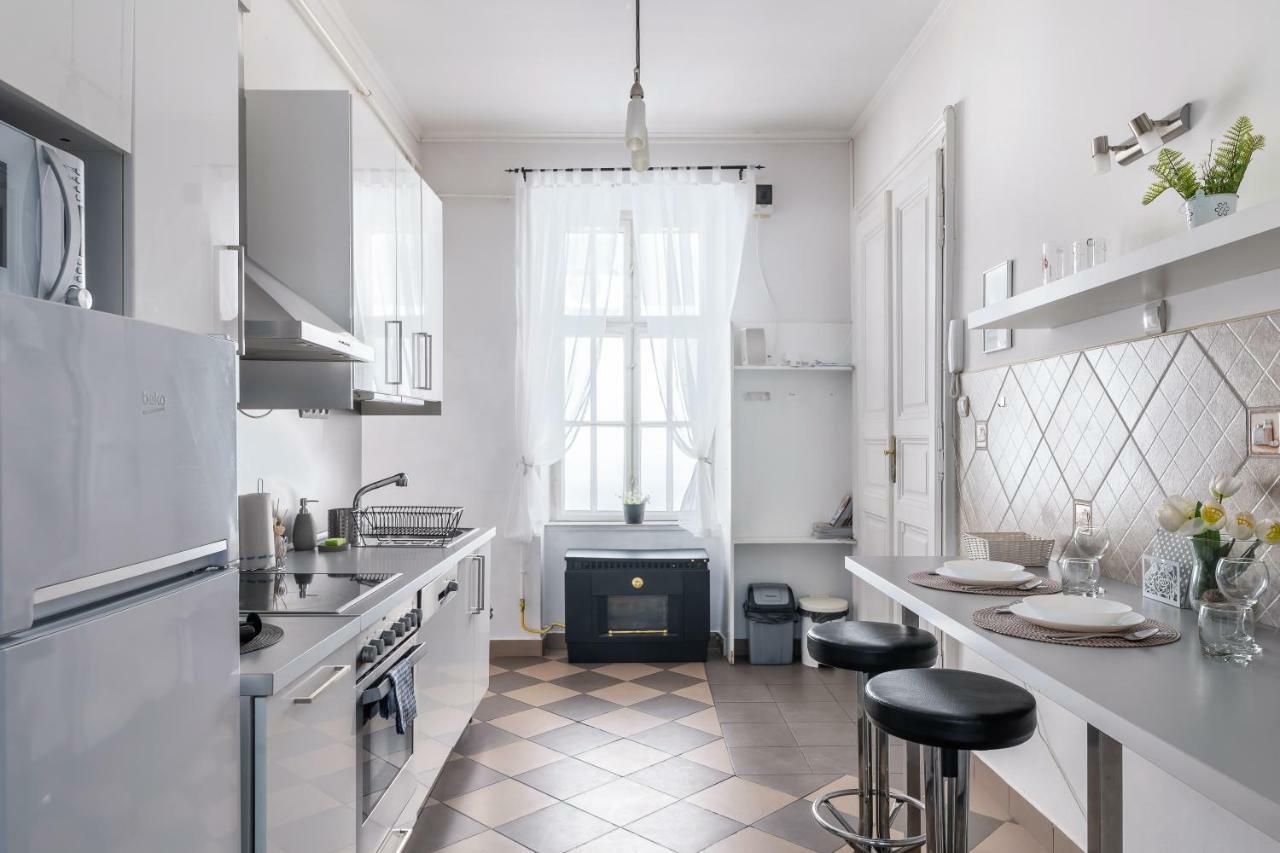 Prime Home Midtown Budapest Esterno foto