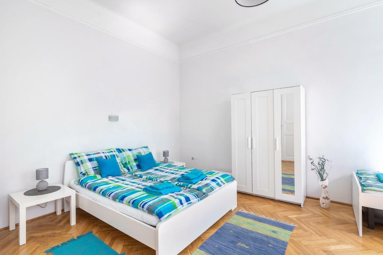 Prime Home Midtown Budapest Esterno foto