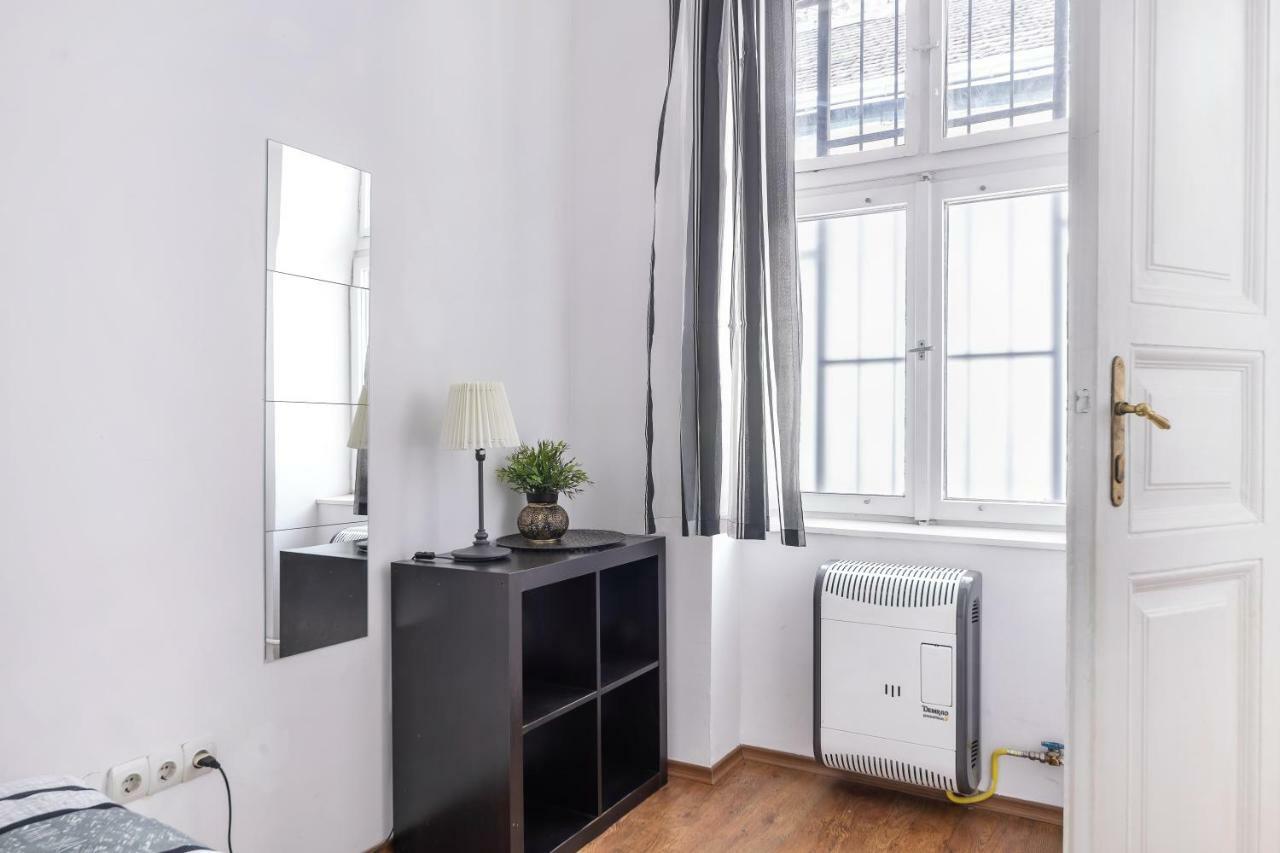 Prime Home Midtown Budapest Esterno foto