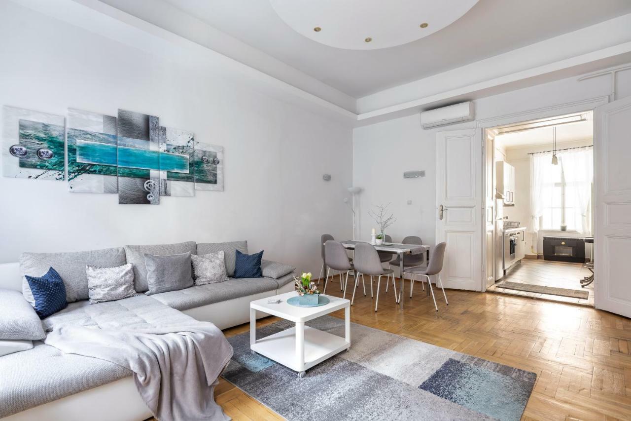 Prime Home Midtown Budapest Esterno foto
