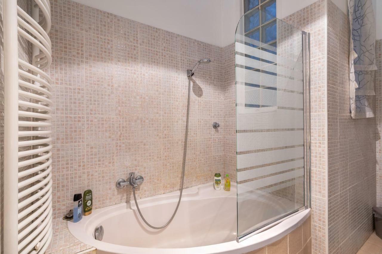 Prime Home Midtown Budapest Esterno foto